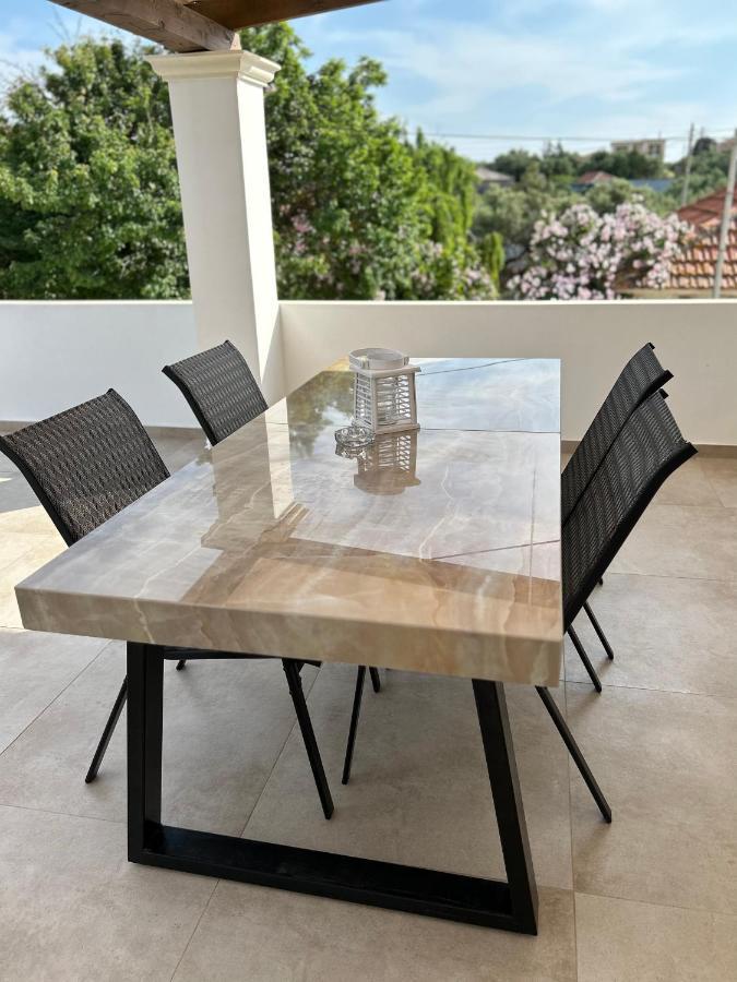 הוילה Exo Khora Kouzoulis House מראה חיצוני תמונה